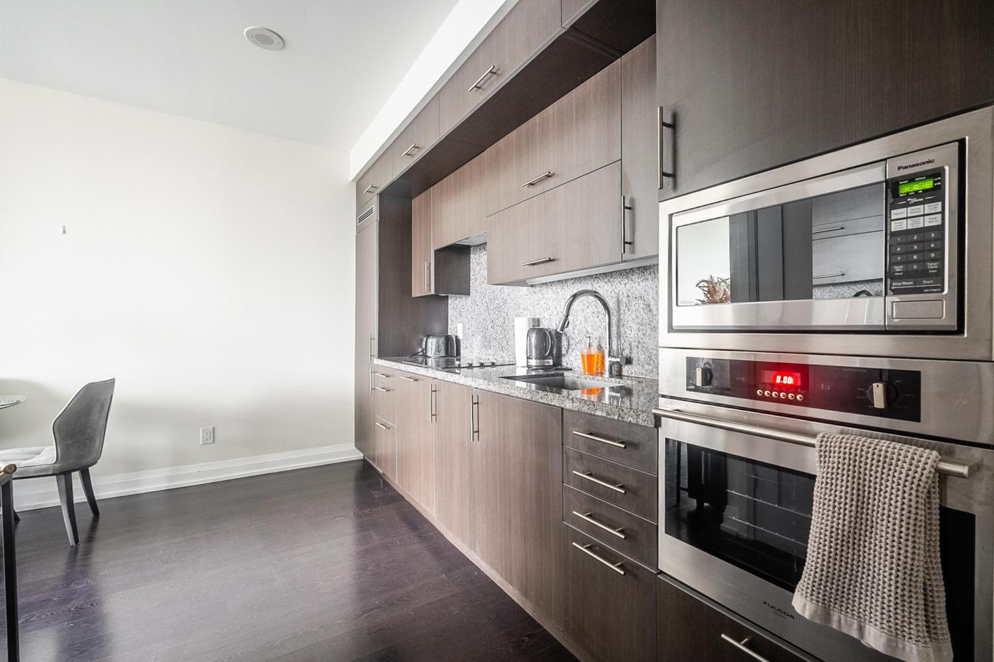 Globalstay Modern Apartments In North York Skyscraper Toronto Exterior foto