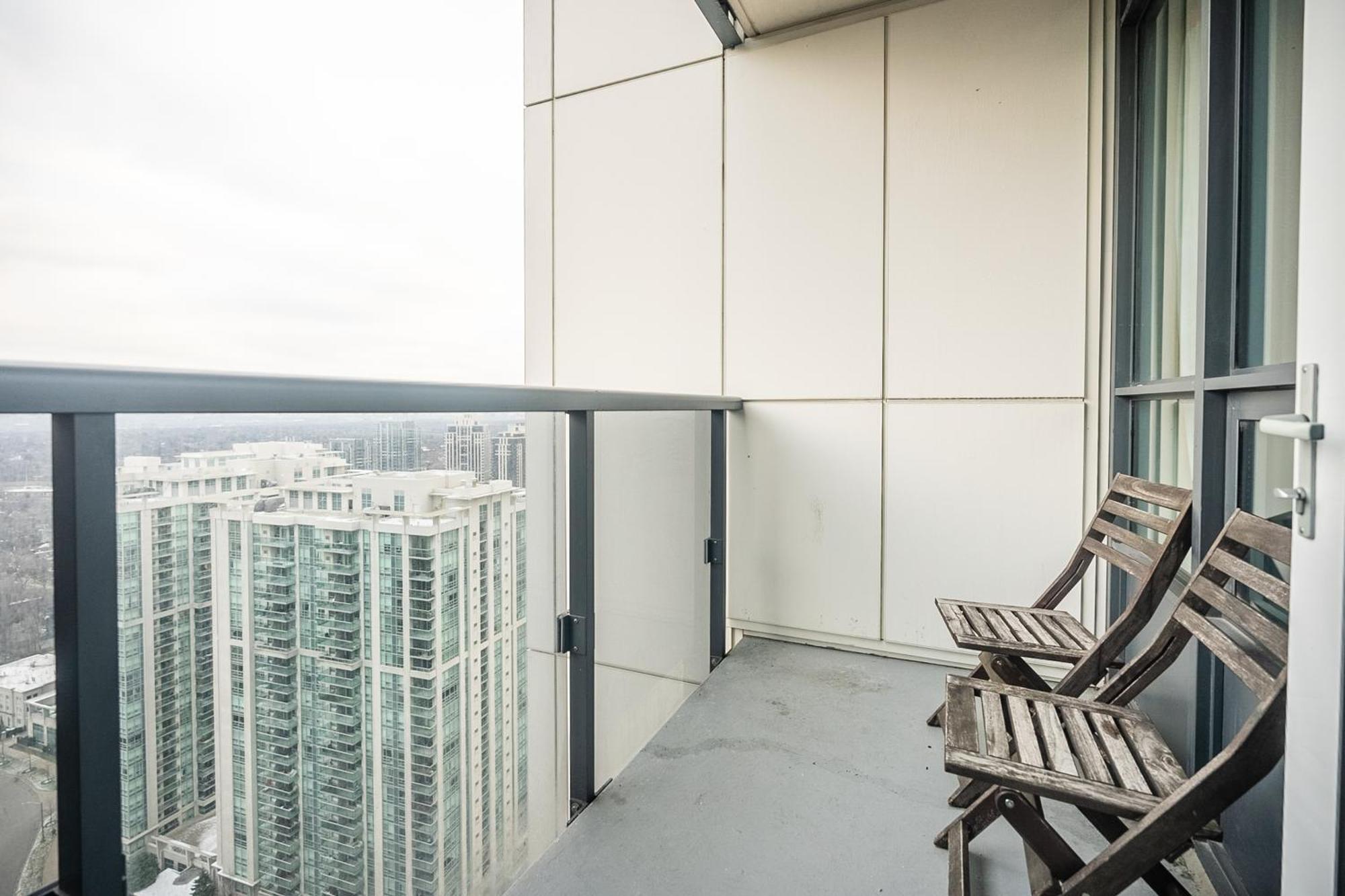 Globalstay Modern Apartments In North York Skyscraper Toronto Exterior foto